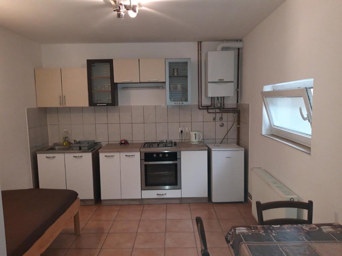 Apartment Eurho Ossero Esterno foto