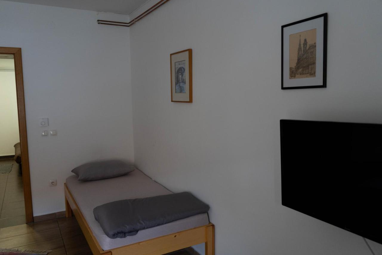 Apartment Eurho Ossero Esterno foto