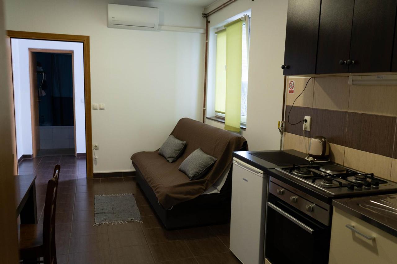 Apartment Eurho Ossero Esterno foto